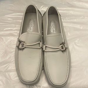 Salvatore Ferragamo pre-owned Men’s loafer size 8.5.